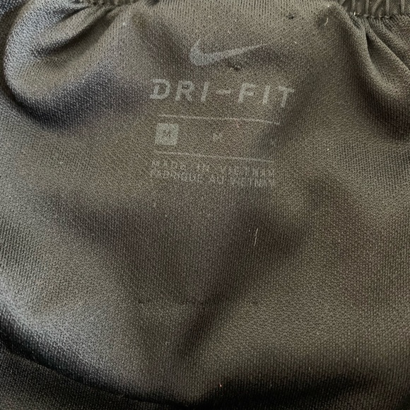 Nike Dri-fit shorts - Picture 3 of 3